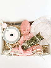 Load image into Gallery viewer, Hamsa Dish and Evil Eye-Pink Gift Set